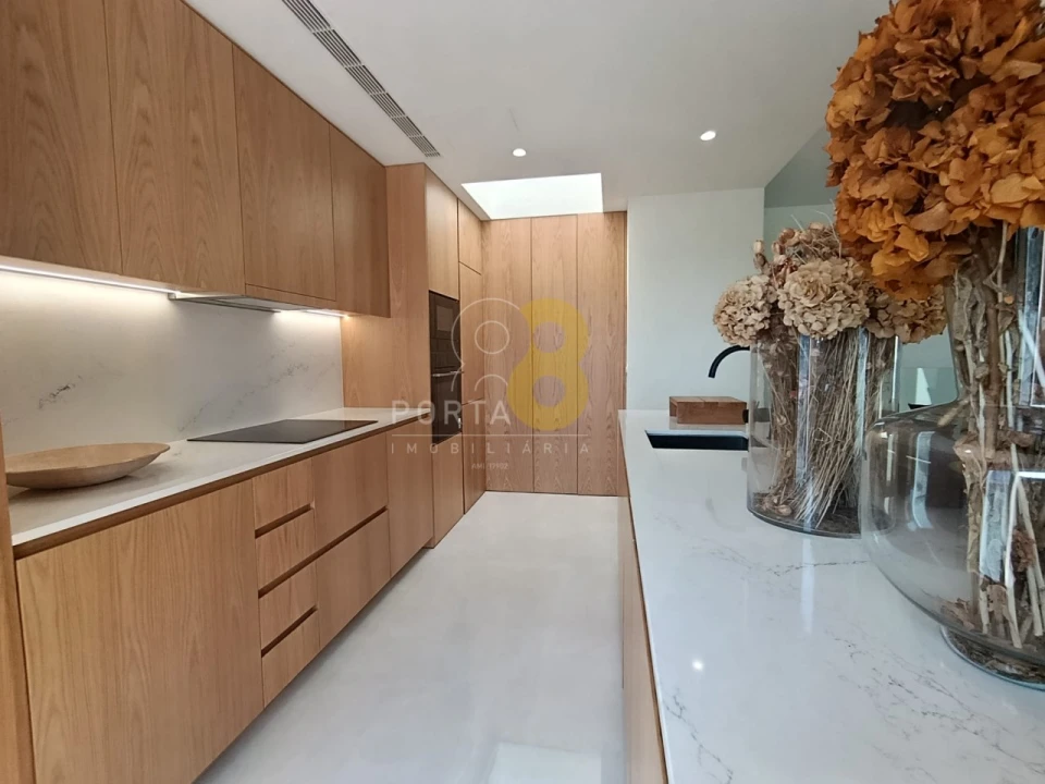 Apartamento T2 para Venda em Cedofeita, Santo Ildefonso, Sé, Miragaia, São Nicolau e Vitória Foto 4