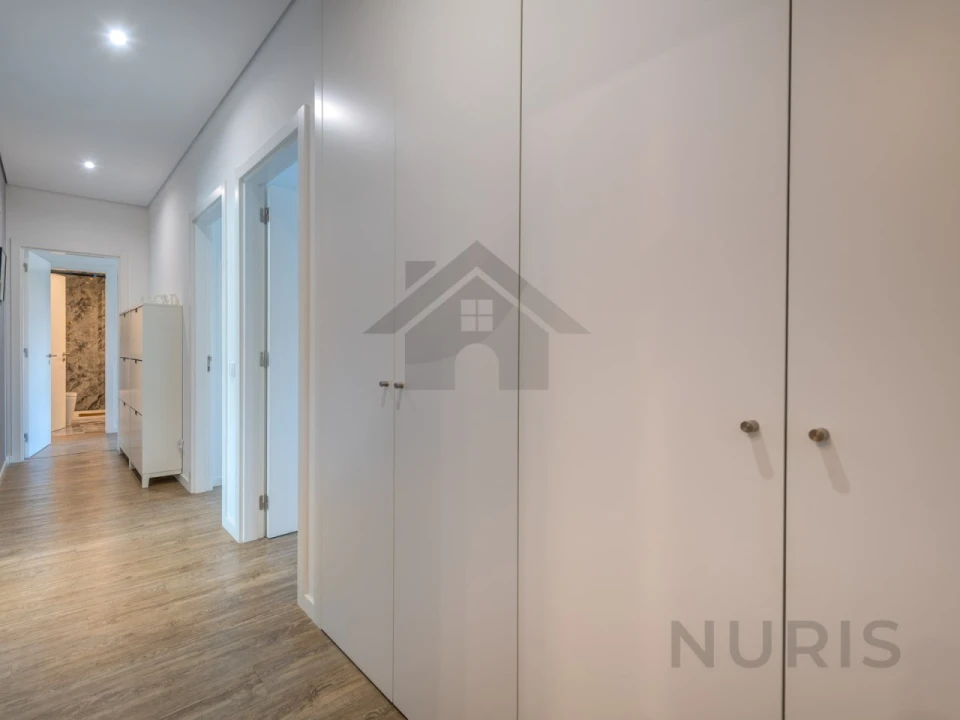 Apartamento T4 para Venda em Portimão Foto 33