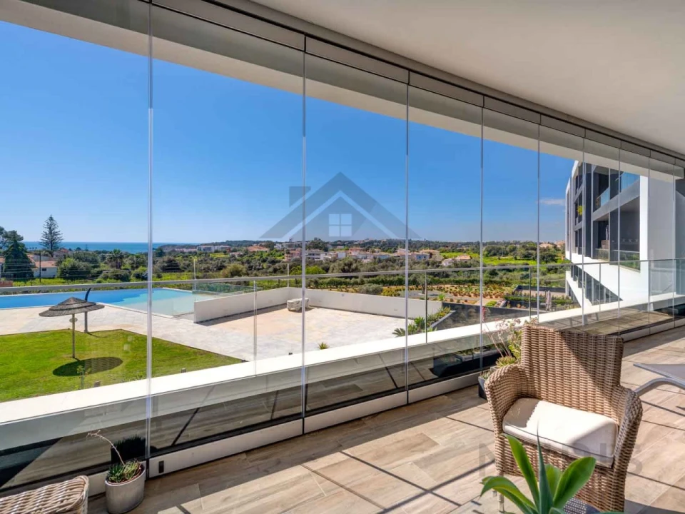 Apartamento T4 para Venda em Portimão Foto 9