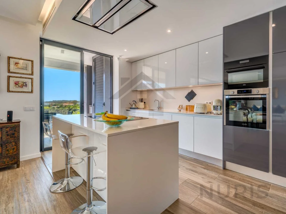 Apartamento T4 para Venda em Portimão Foto 13