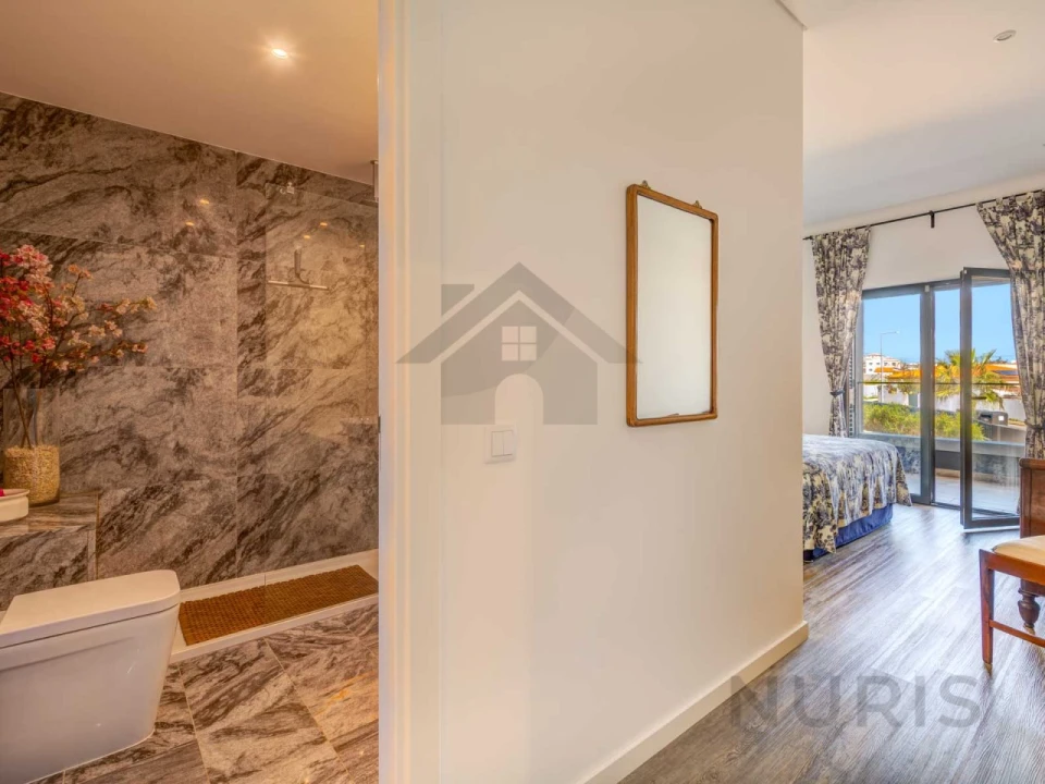 Apartamento T4 para Venda em Portimão Foto 34