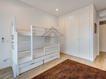 Apartamento T4 para Venda em Portimão