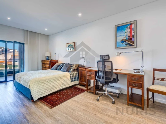 Apartamento T4 para Venda em Portimão Foto 24