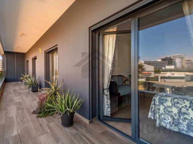 Apartamento T4 para Venda em Portimão Foto 41