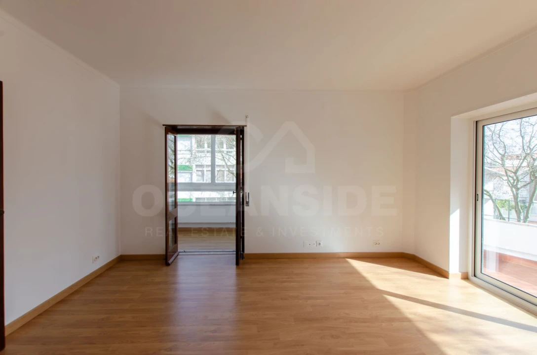 Apartamento T1 para Arrendamento em Alcabideche Foto 6