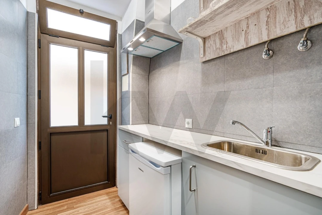 Apartamento T1 para Venda em Nazare Foto 4