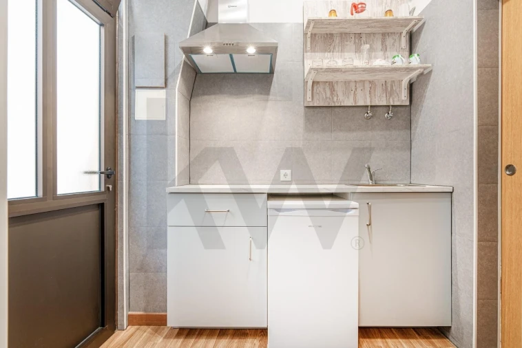 Apartamento T1 para Venda em Nazare Foto 3