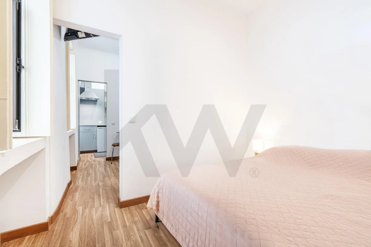 Apartamento T1 para Venda em Nazare Foto 11