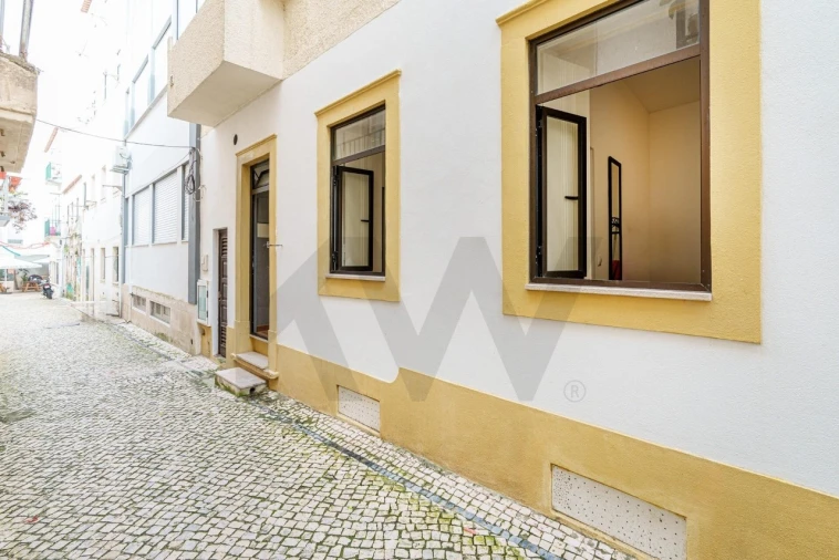 Apartamento T1 para Venda em Nazare Foto 15
