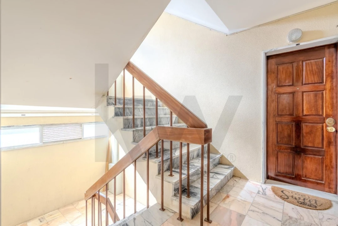 Apartamento T2 para Venda em Carregado e Cadafais Foto 2