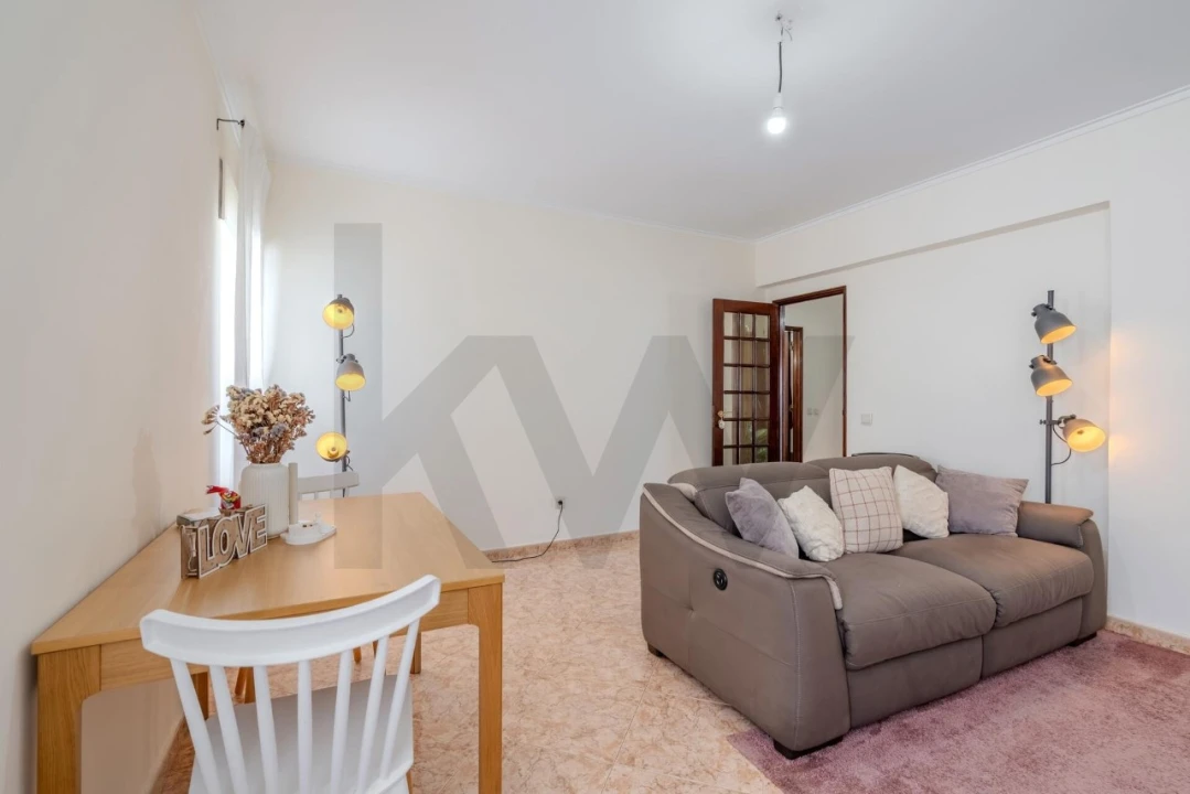 Apartamento T2 para Venda em Carregado e Cadafais Foto 8
