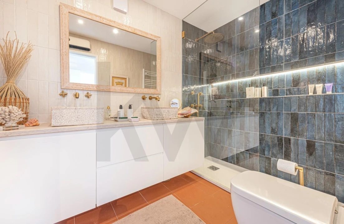 Moradia T2 para Venda em Colares Foto 30