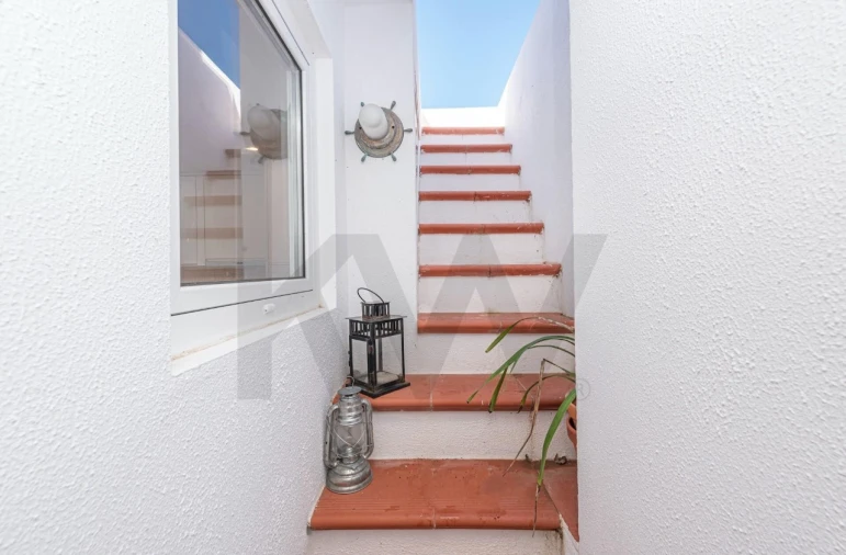 Moradia T2 para Venda em Colares Foto 7