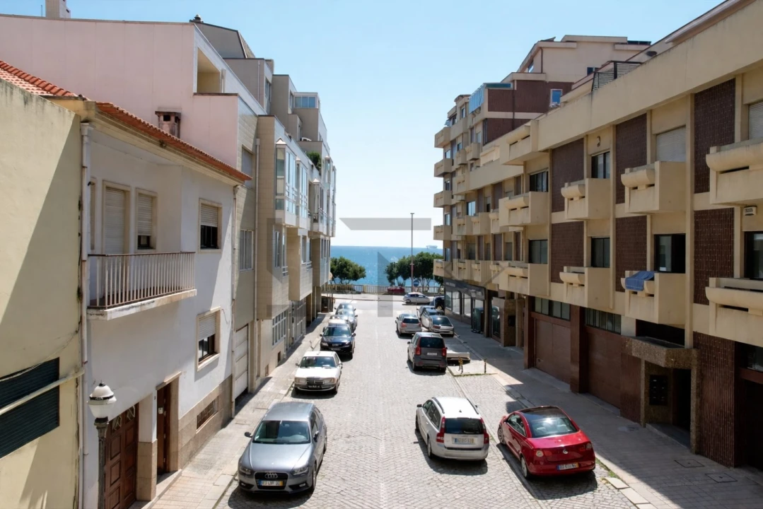 Moradia T6 para Venda em Aldoar, Foz do Douro e Nevogilde Foto 1