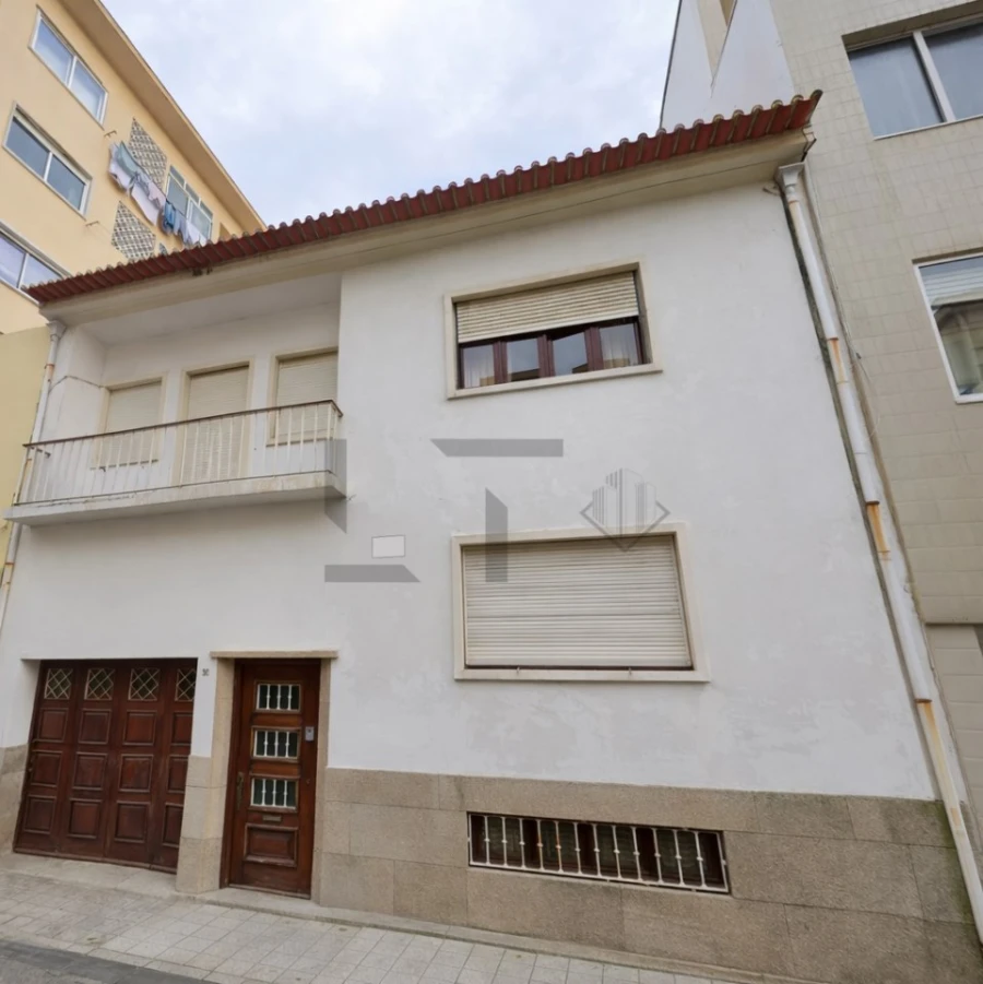 Moradia T6 para Venda em Aldoar, Foz do Douro e Nevogilde Foto 2