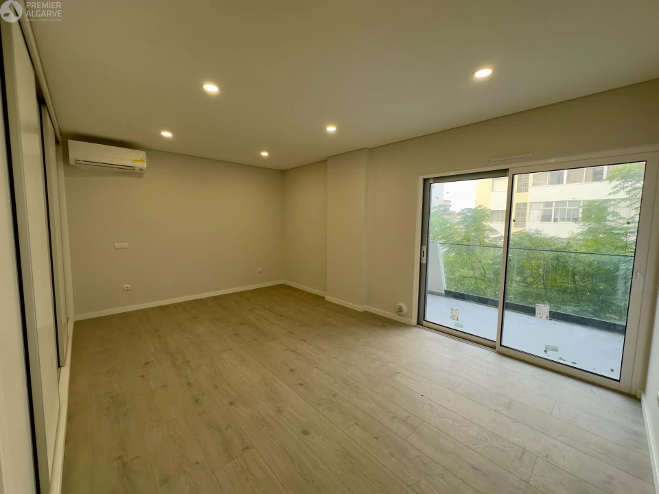 Apartamento T3 para Venda em Loule (São Clemente) Foto 1