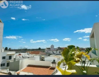 Moradia T4 para Venda em Faro (Sé e São Pedro)