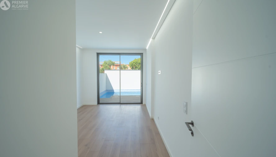 Moradia T3 para Venda em Olhão Foto 32