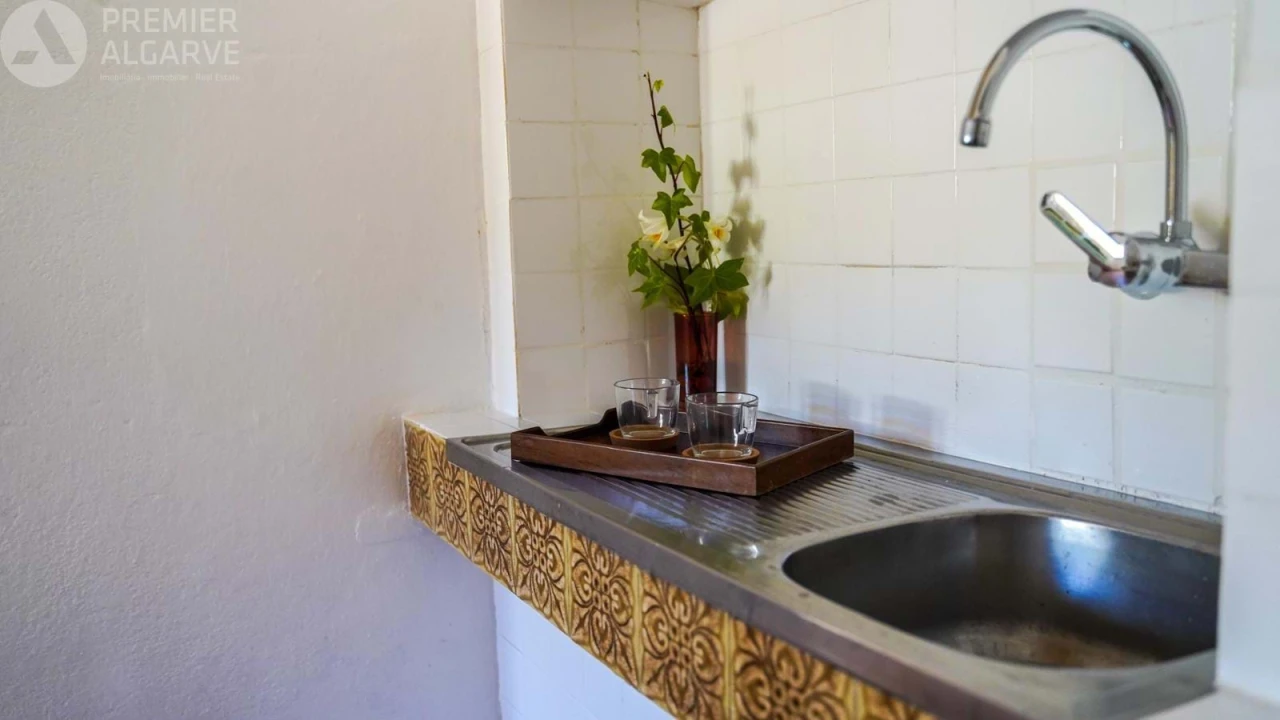 Moradia T6 para Venda em Santa Barbara de Nexe Foto 33