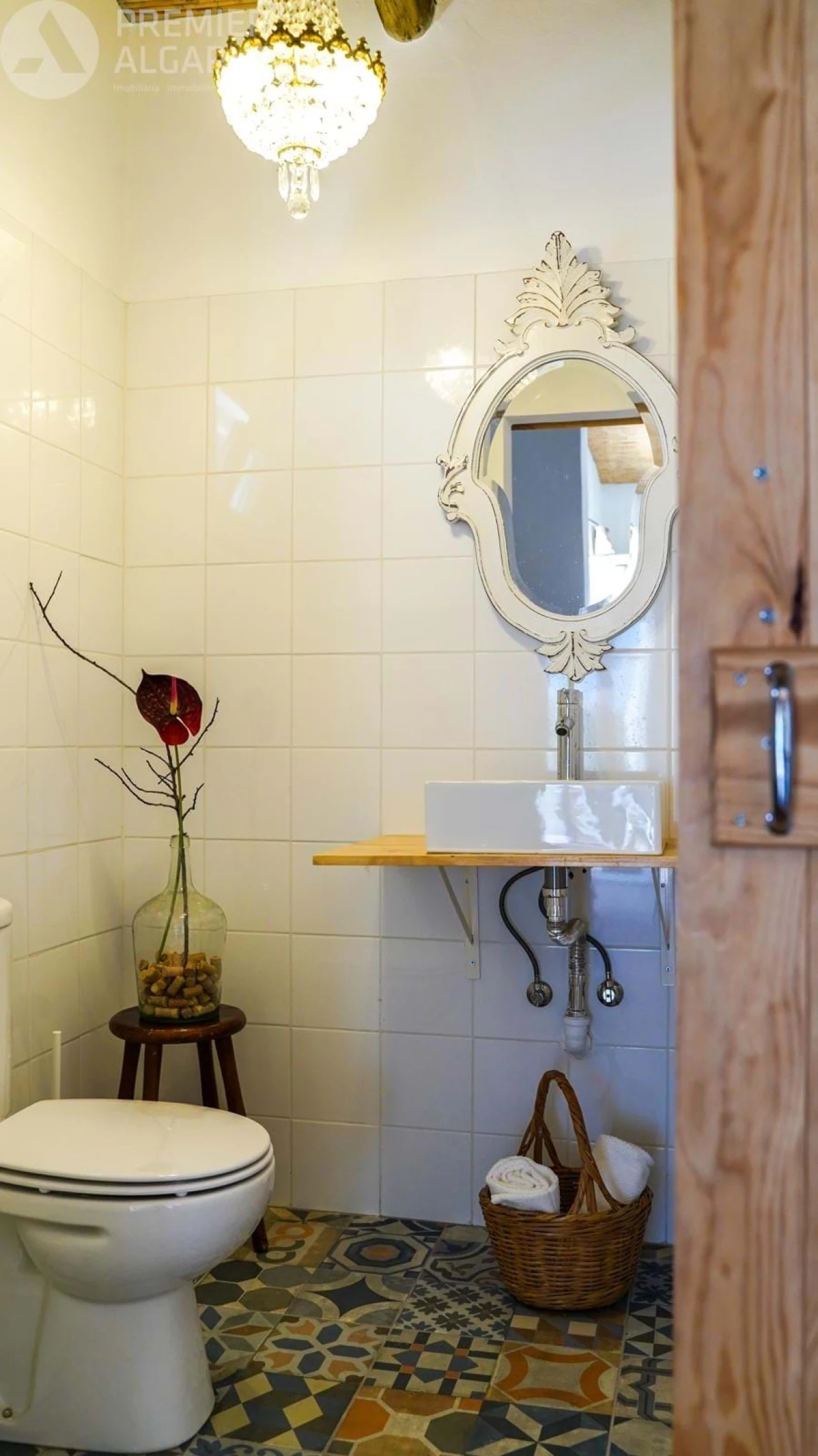 Moradia T6 para Venda em Santa Barbara de Nexe Foto 38