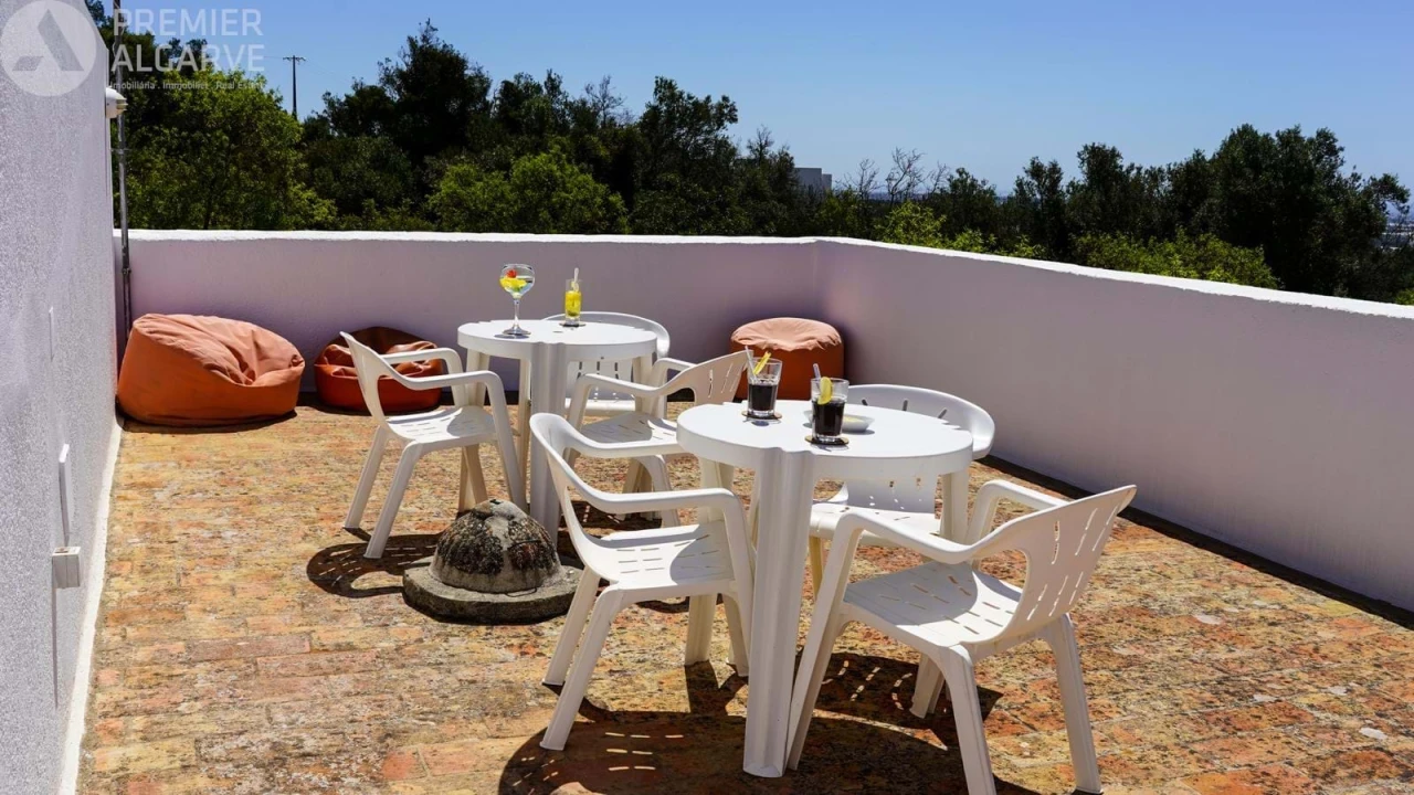 Moradia T6 para Venda em Santa Barbara de Nexe Foto 55