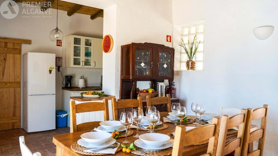 Moradia T6 para Venda em Santa Barbara de Nexe Foto 42