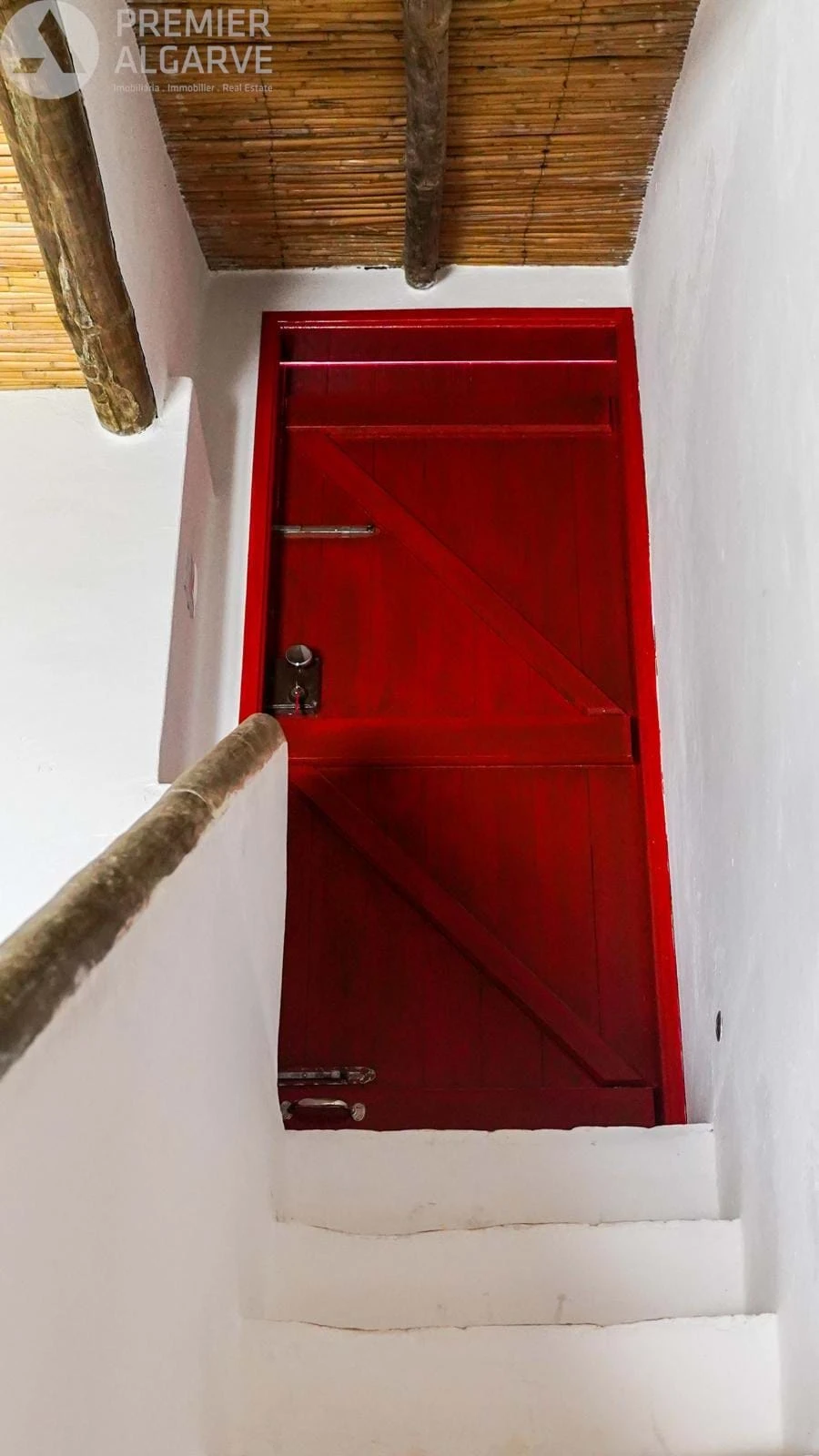 Moradia T6 para Venda em Santa Barbara de Nexe Foto 46