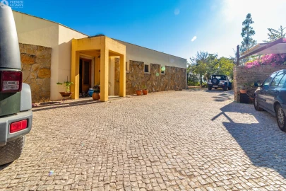 Moradia T5 para Venda em São Brás de Alportel
