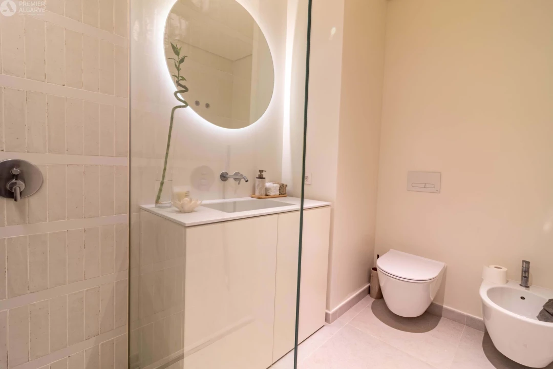 Apartamento T2 para Venda em Quarteira Foto 12