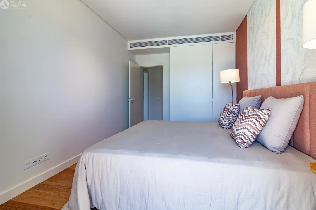 Apartamento T2 para Venda em Quarteira Foto 15