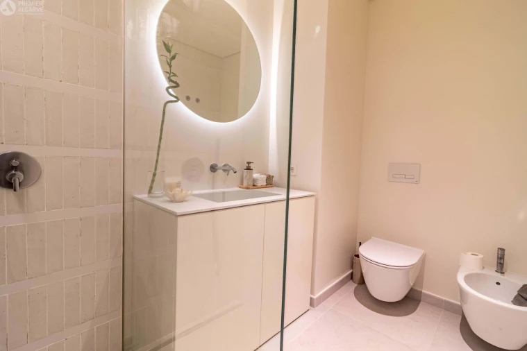 Apartamento T2 para Venda em Quarteira Foto 12