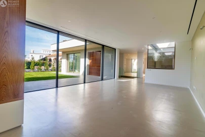 Moradia T4 para Venda em Almancil