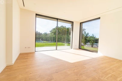 Moradia T4 para Venda em Almancil