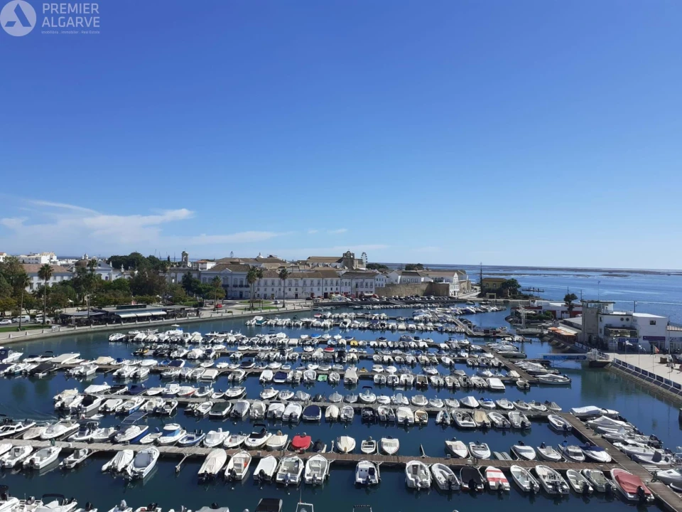 Moradia T3 para Venda em Faro (Sé e São Pedro) Foto 7