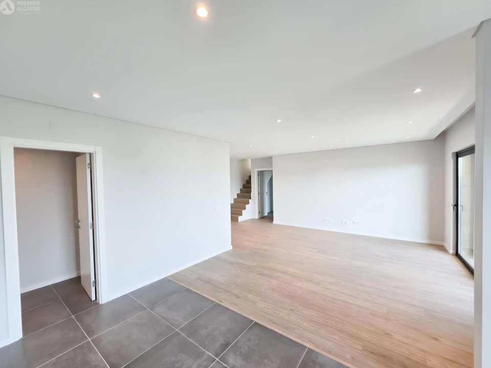 Apartamento T2 para Venda em Montenegro Foto 4