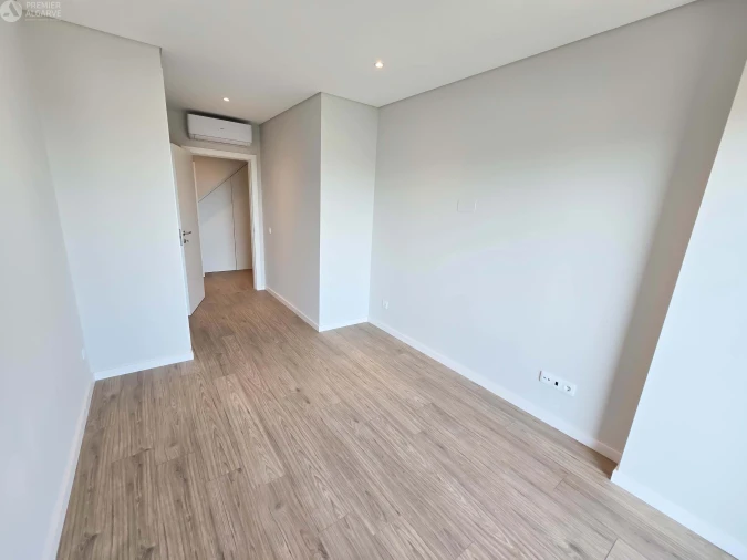Apartamento T2 para Venda em Montenegro Foto 9