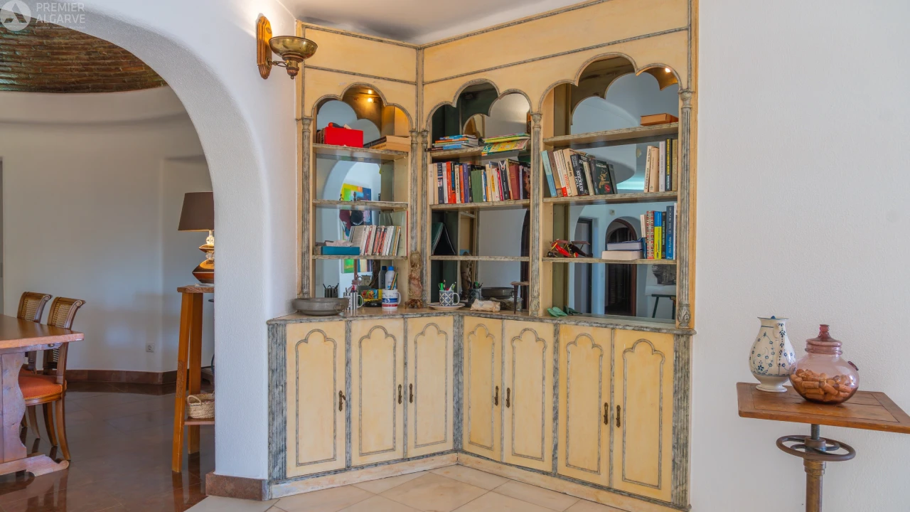 Moradia T5 para Venda em Pechão Foto 13