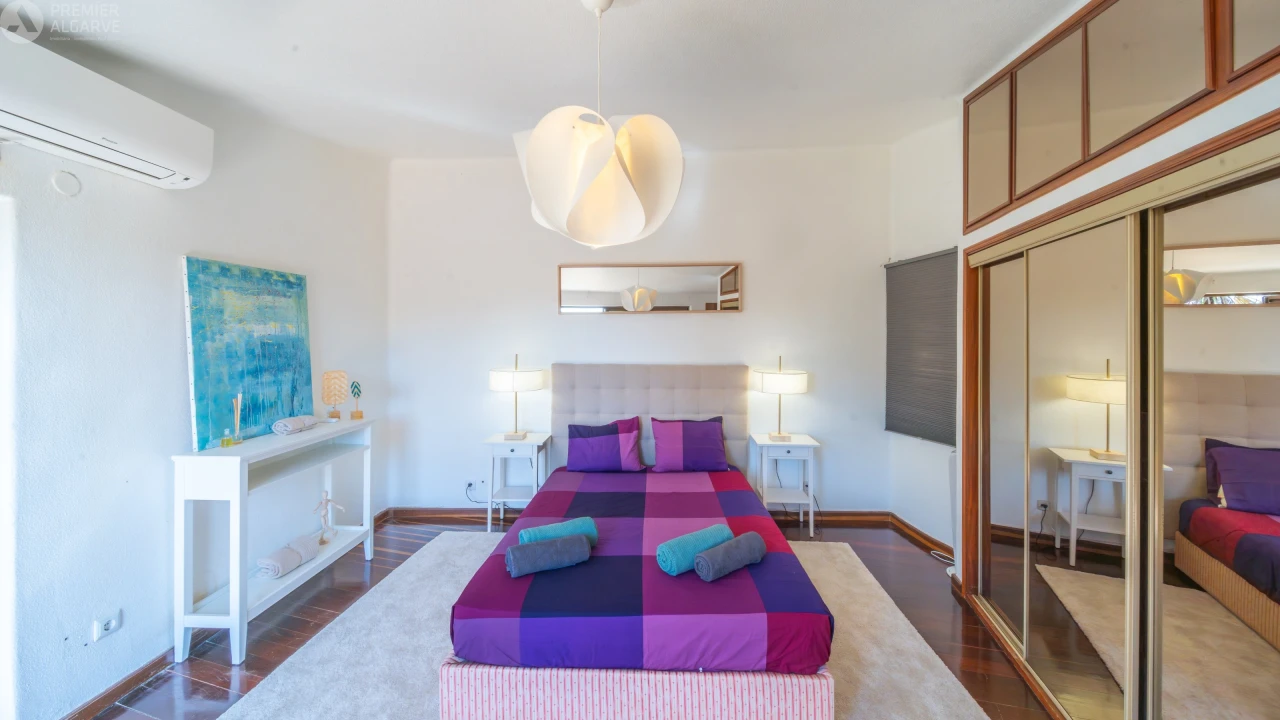 Moradia T5 para Venda em Pechão Foto 18