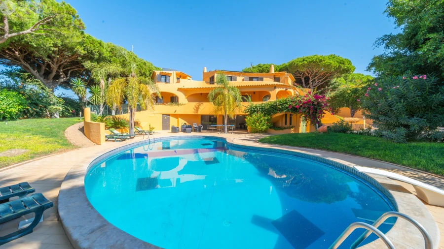 Moradia T5 para Venda em Pechão Foto 1