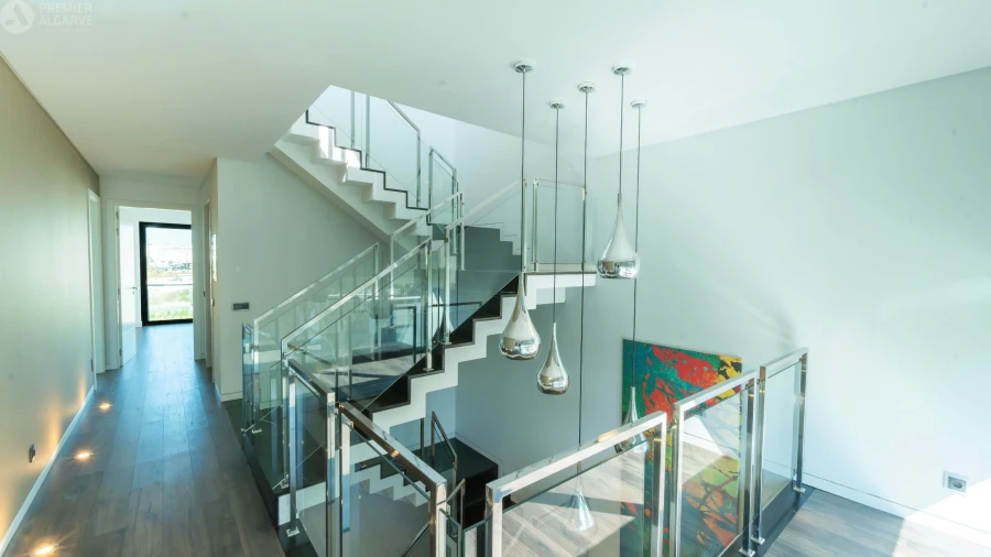 Moradia T4 para Venda em Quelfes Foto 27