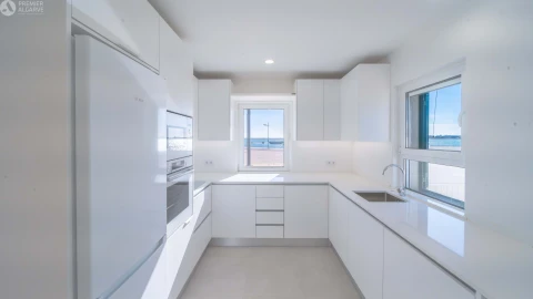 Moradia T2 para Venda em Faro (Sé e São Pedro)