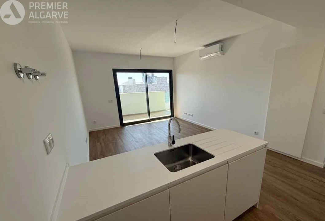 Apartamento T1 para Venda em Faro (Sé e São Pedro) Foto 4
