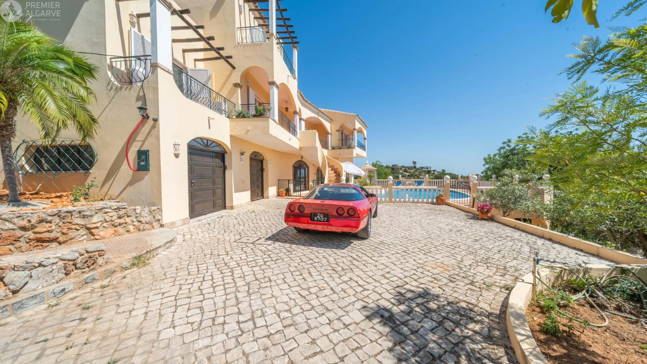 Moradia T4 para Venda em São Brás de Alportel Foto 6