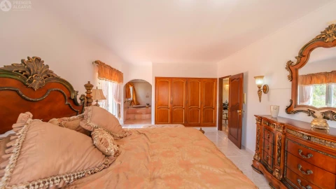 Moradia T4 para Venda em São Brás de Alportel