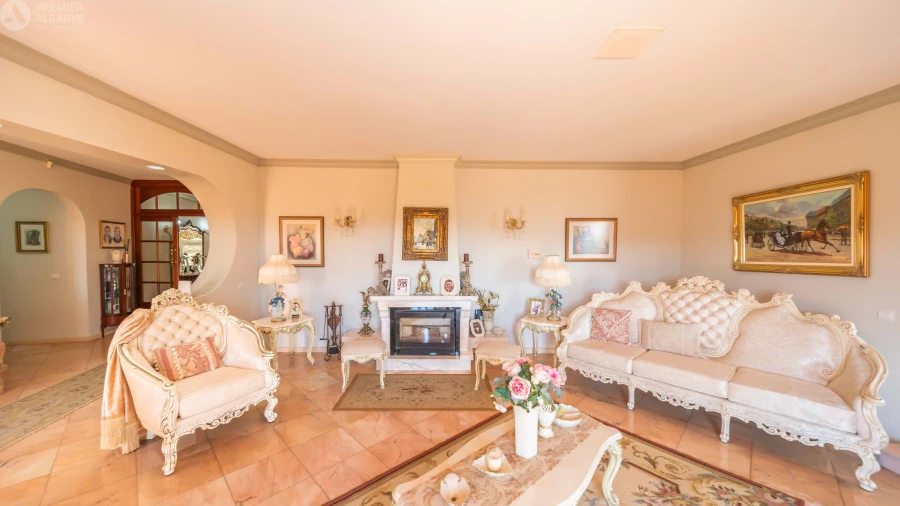 Moradia T4 para Venda em São Brás de Alportel Foto 9