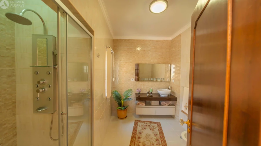 Moradia T4 para Venda em São Brás de Alportel Foto 11