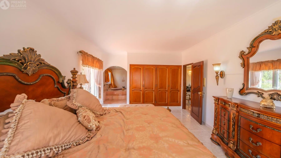 Moradia T4 para Venda em São Brás de Alportel Foto 30