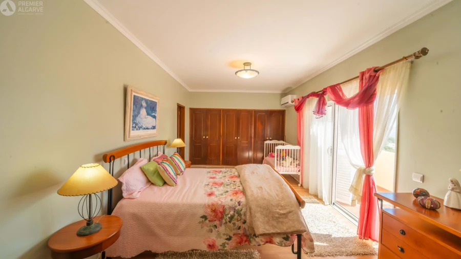 Moradia T4 para Venda em São Brás de Alportel Foto 35