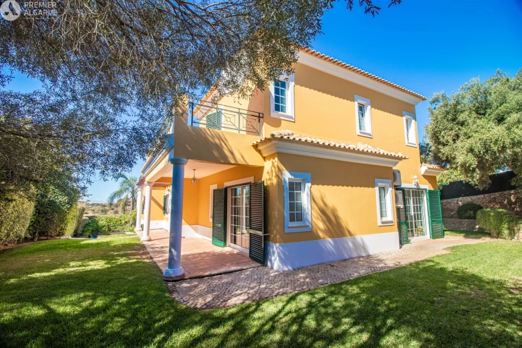 Moradia T4 para Venda em Boliqueime Foto 18