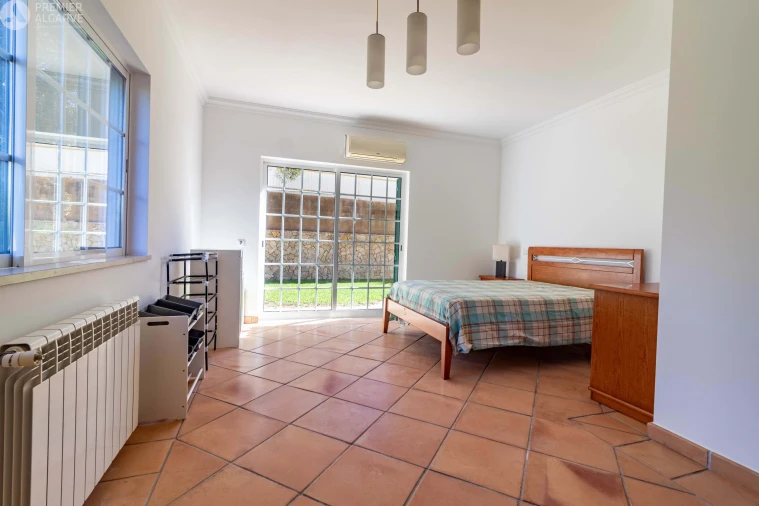 Moradia T4 para Venda em Boliqueime Foto 11